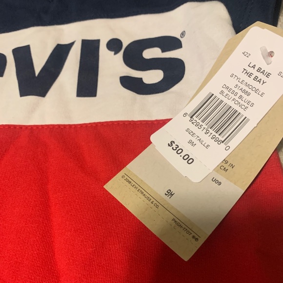 Levi’s Infant Short Hoodie Romper Perfect for Baby for Summer! NWT! Unisex - Picture 2 of 4